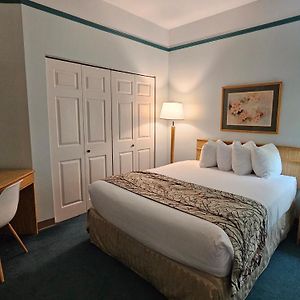 One-Bedroom Suite NOT Pet Friendly